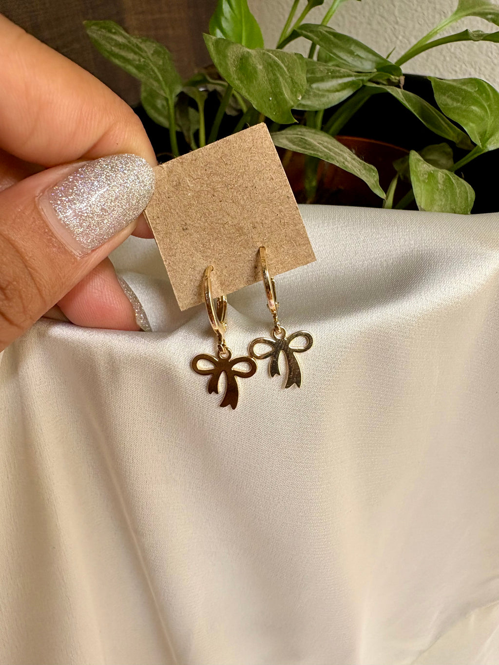 Set of two dainty