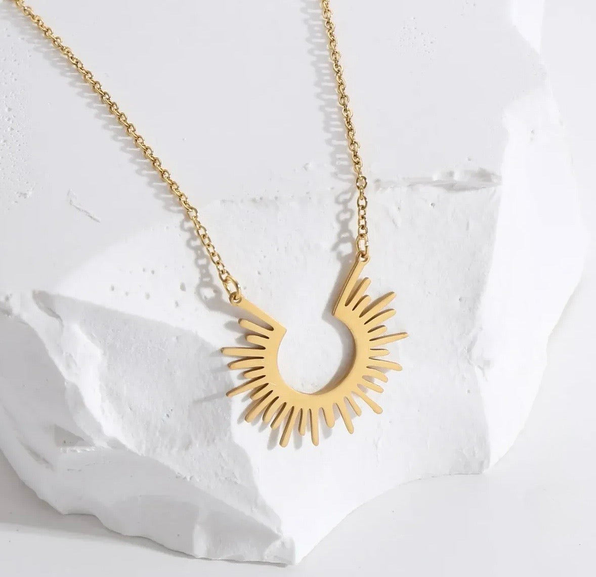 Sunburst Glow Necklace