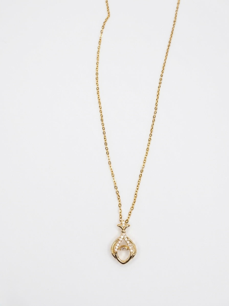 Golden Heart Bloom Pendant Necklace