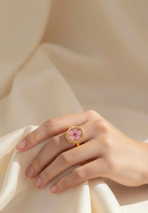 Blossom in Resin Twisted Ring
