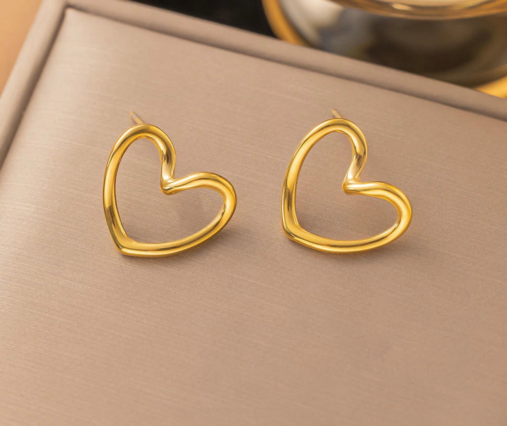 Minimal Heart Outline Studs