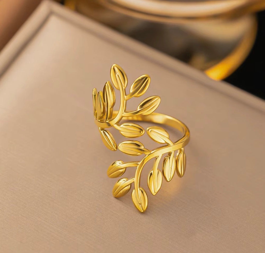 Golden Vine Adjustable Ring