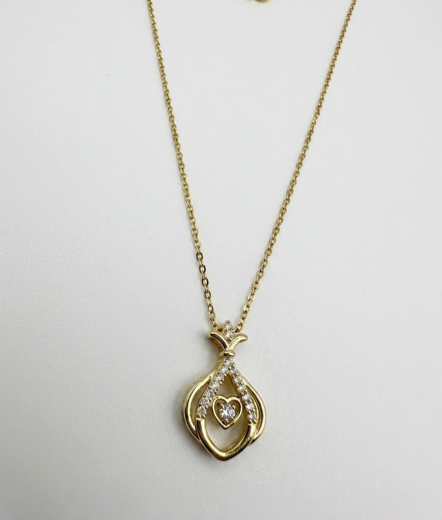 Golden Heart Bloom Pendant Necklace