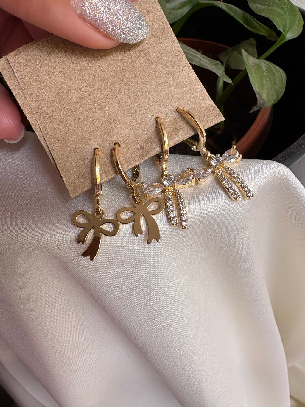 Set of two dainty
