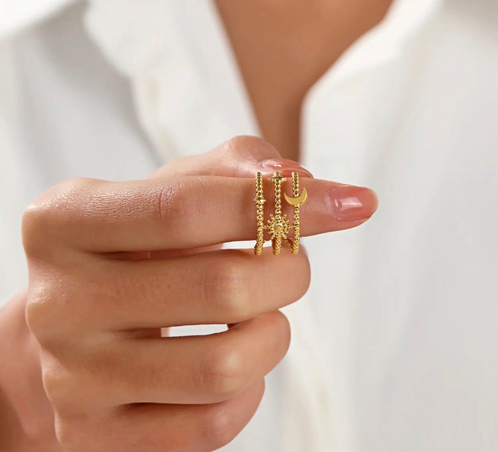 Moon, star & sun 3 layered statement ring