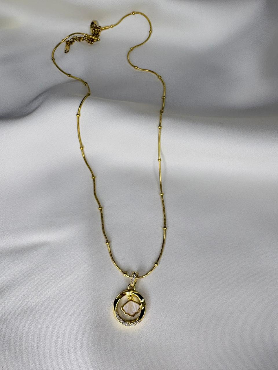 Pearl Shell Medallion Pendant Necklace